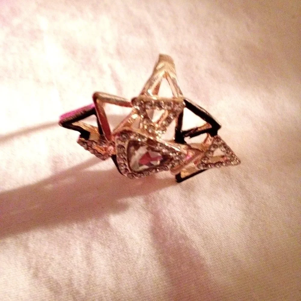 Tri Gold ring - Picture 11 of 15